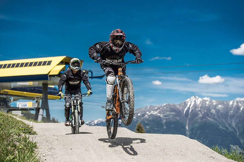 Bikepark mit Mountainbikern in Serfaus - Fiss - Ladis